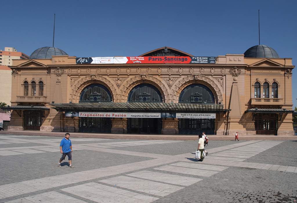 Santiago - Estacion Mapocho2.jpg